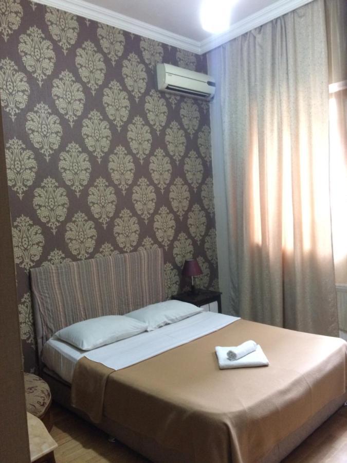 Hotel Albatros Batumi Exterior photo