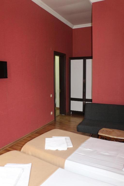 Hotel Albatros Batumi Exterior photo