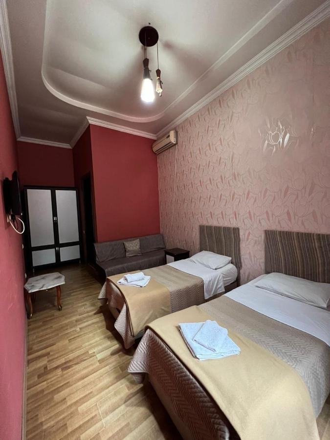Hotel Albatros Batumi Exterior photo