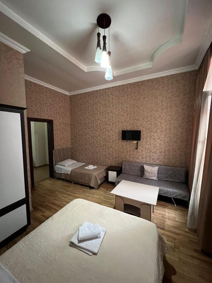 Hotel Albatros Batumi Exterior photo