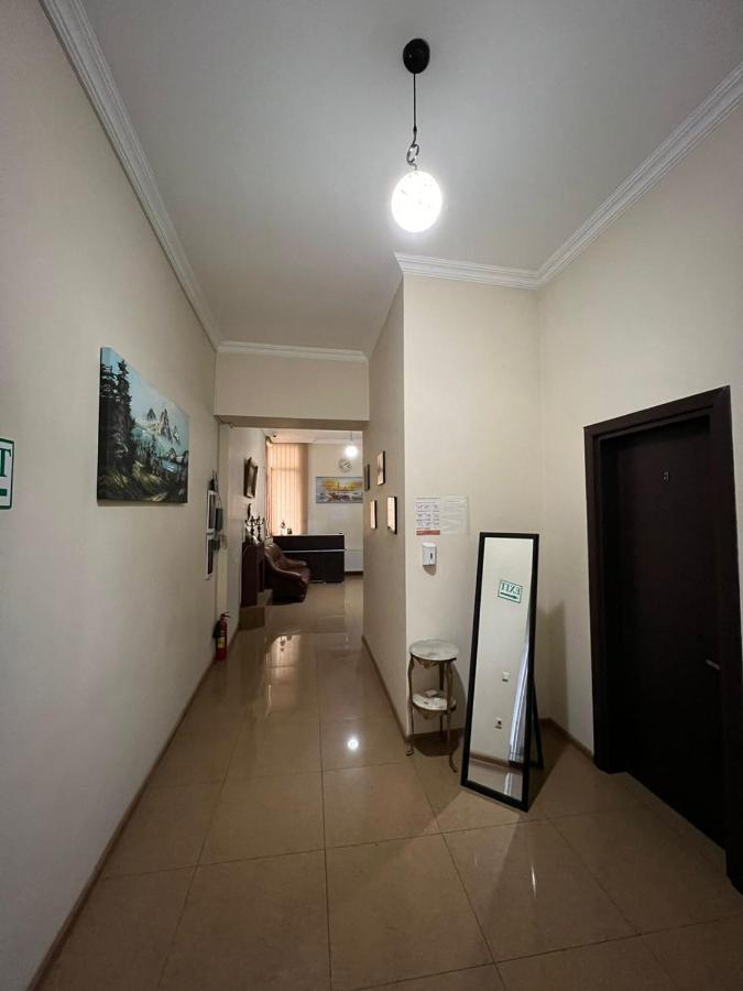 Hotel Albatros Batumi Exterior photo
